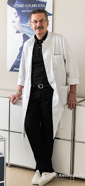Foto-Shooting Porträt - Prof. Dr. med. Claudio Lorenzet -Gesundheit - Pandemie Covid-19 - Corona - Bergdietikon - Zürich - 21.01.2021 Foto-Shooting Porträt - Prof. Dr. med. Claudio Lorenzet -Gesundheit - Pandemie Covid-19 - Corona - Bergdietikon - Zürich - 21.01.2021